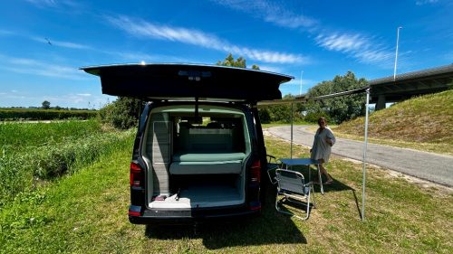 VOLKSWAGEN CALIFORNIA photo : 2