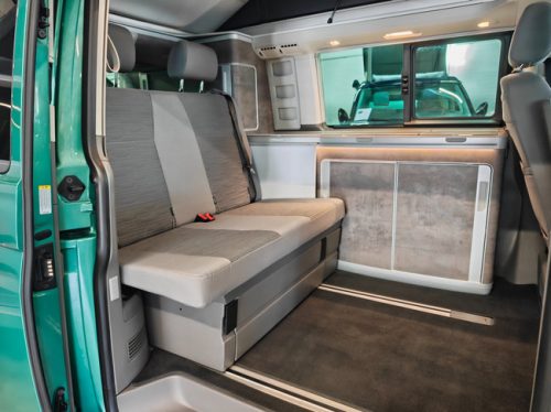 Volkswagen CALIFORNIA Ocean T6.1 150PK TDI DSG photo: 3