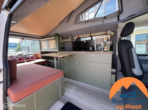 Volkswagen T6 2017 L2H1 Nevada two-tone neu ausgebaut! Foto: 2