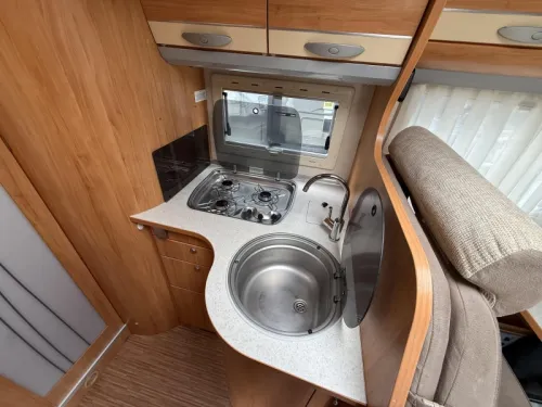 Adria Coral S 690 SP Queensbed Airco 2009 Foto: 14