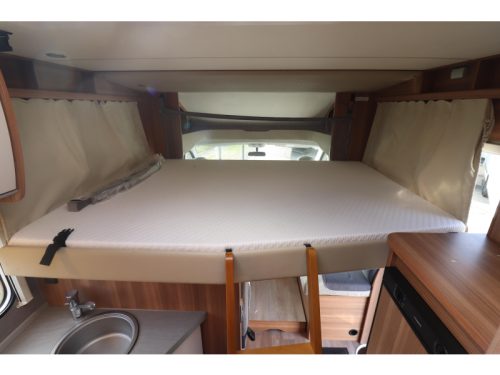 Weinsberg CaraLoft 700 MEH Camas individuales foto: 18