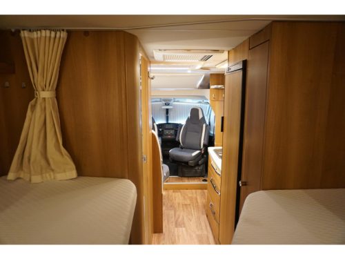 Knaus Platinum Selection 650 MEG 165hp photo: 16
