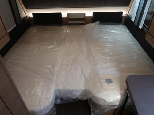 Knaus Sudwind Black Selection 460 EU EINZELBETTEN Foto: 20