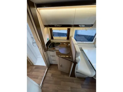 McLouis Nevis 79 G Queensbed Hubdach Foto: 12