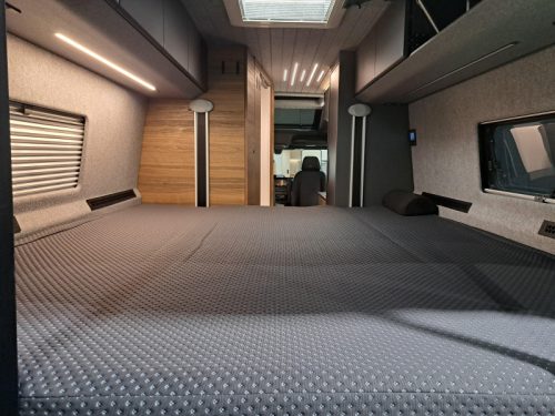 Adria Supertwin 700 SGX 4x4 Mercedes  photo: 13