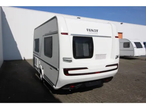 Fendt Apero Activ 390 FH French bed & end kitchen! photo: 3