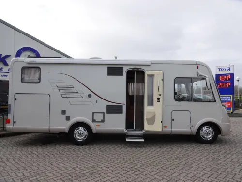 Hymer B678 WC/DOUCHE | LIT LONG photo : 4