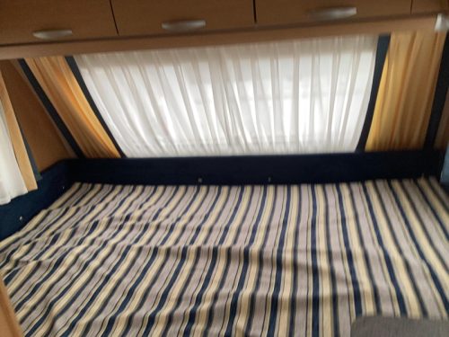Knaus Sudwind 420 OD Mover/ awning photo: 5