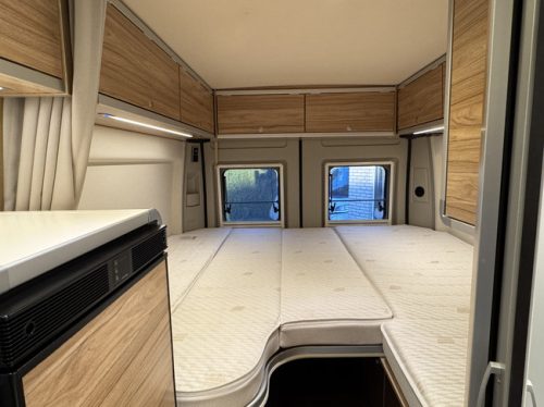 Hymer Yellowstone 640 pop-top roof 160 hp *4 PERSONS* Euro6 Fiat Ducato **Single beds/Pop-top roof with 2 berths/4 seats/Lithium/Sun photo: 21