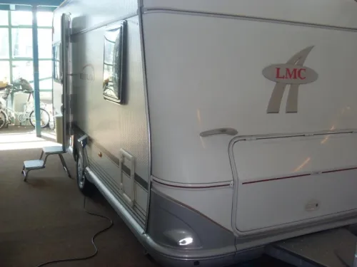 LMC Munsterland 490 As good as new with awning photo: 1