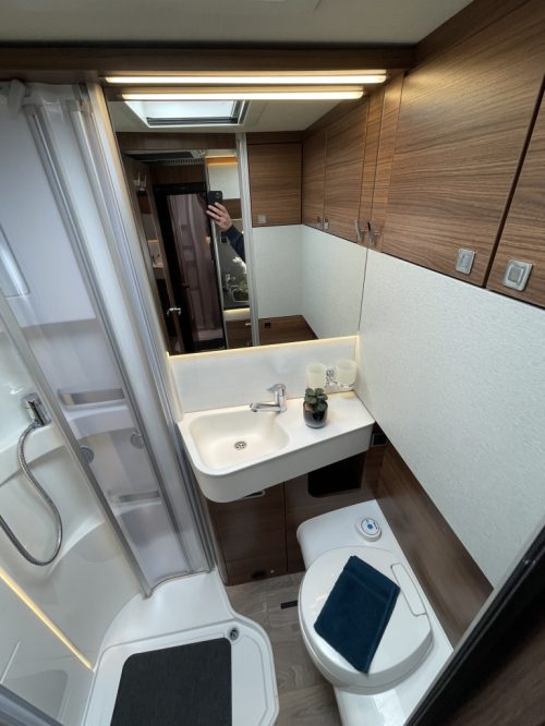 Hymer B 580 BMC MERCEDES AUTOMATIC SINGLE BEDS XXL GARAGE photo: 6