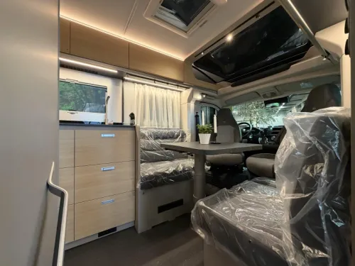 Adria Compact Select DL automatic / single beds photo: 10