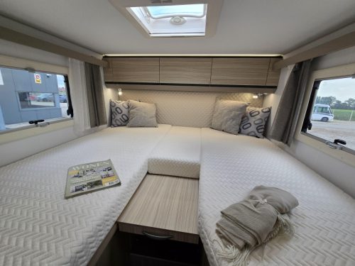 Adria Compact DL 60 Years Selection Automaat Nieuw Model  photo: 9