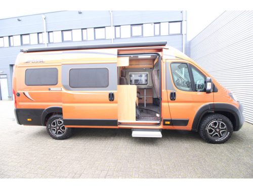 P&ouml;ssl RoadCruiser 2023 160pk Automaat SUSPENSI&Oacute;N NEUM&Aacute;TICA + Full Options D-Line foto: 7