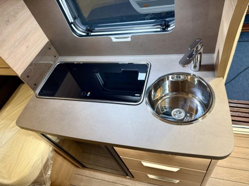 Knaus Sudwind Black Selection 460 EU Summer Air Conditioning Special Offer! photo: 19