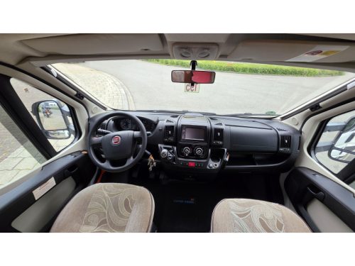 Eura Mobil Profila T 660 EB single beds photo: 8