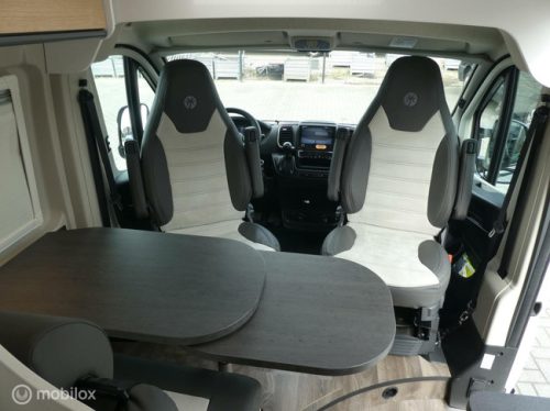 Sunlight Hymer Cliff 640 Adventure Edition Automatic photo: 16