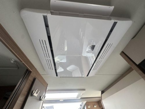 Knaus Van TI 640 MEG 177pk Volkswagen CE02 Foto: 6