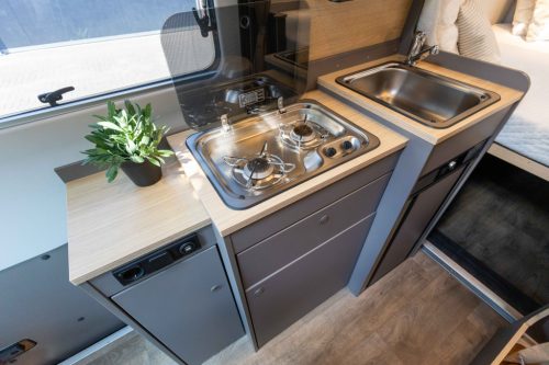 LMC Innovan photo: 10