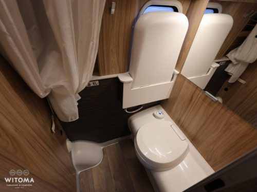 Hymer Grand Canyon S 600 Pop-top roof | Towbar photo: 16