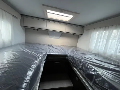 Adria Coral Supreme MB 670 DL LEDER/DAKAIRCONDITIONING  Foto: 10