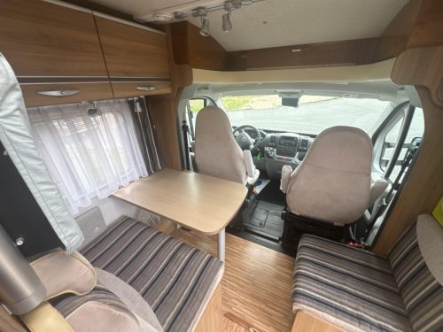 B&uuml;rstner Travel Van T 620 Single beds Air conditioning photo: 21