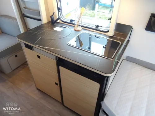 Eriba Touring 542 &euro; 3,150 discount photo: 9