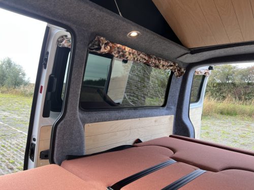 Volkswagen Van conversion 2018 AUTOMATIC 57xxxKM photo: 10