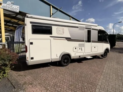 Carthago Chic C-Line I 4.9 LE NO POP-UP BED! photo: 1