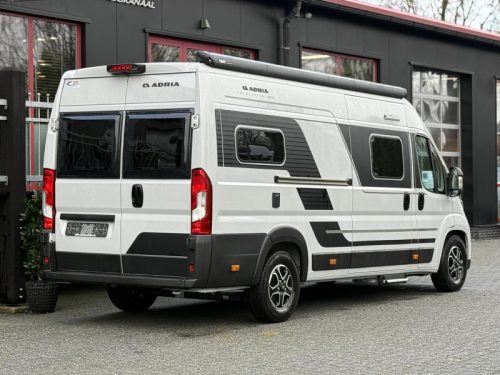 Adria Twin Supreme 640 SGX 180PK - Heavy chassis  Foto: 4