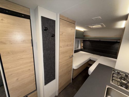 Dethleffs Camper 460 EL 2 BETTEN SITZGR EX MIETE Foto: 21