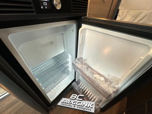Knaus Boxlife 600 ME ENKEL BED 6MTR AUTOMAAT Foto: 7