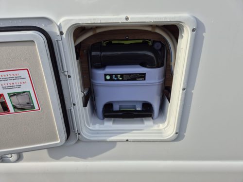 Weinsberg CaraCompact Pepper 600 MEG Combi 6E, solar-p, CE228 photo: 10