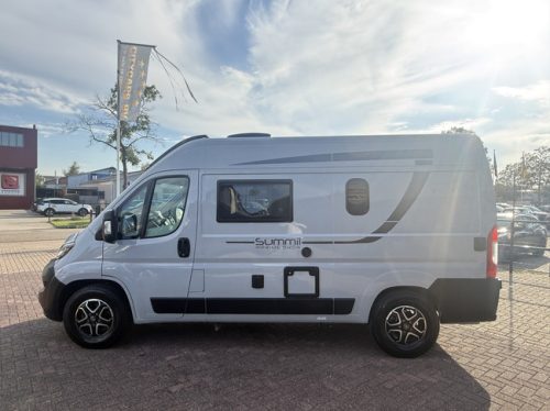 P&ouml;ssl Summit Prime 540 skyroof 9 speed automatic Euro 6 transverse bed navi camera remis plisse flyscreen bicycle rack alloy wheels climate ctr cruise ctr photo: 6