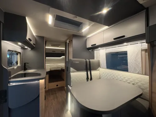 Knaus L!ve Ti 650 MEG Platinum / low beds photo: 12
