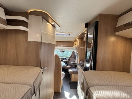 Malibu by Carthago T 430 KB LE 140 hp AUTOMATIC 9-Speed Euro6 Fiat Ducato **Single beds/4 seats/Awning/32" Smart TV/XXL Garage/Only photo: 10