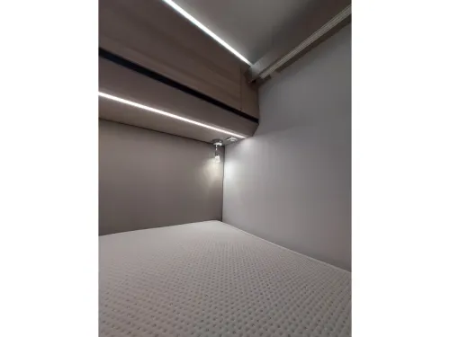 Adria Compact DL Single beds face2face  photo: 16
