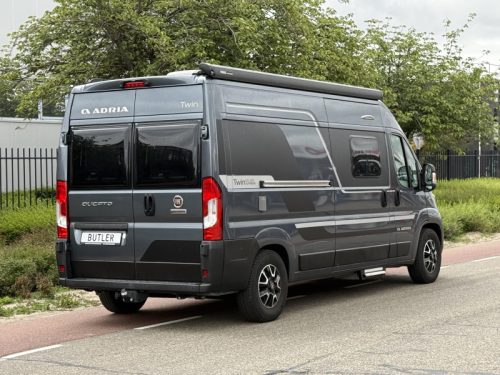 Adria Twin Supreme 600 SPB 2021 32.000KM AUT photo: 2