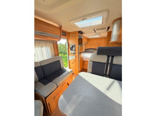 Adria Coral S 680 ST LUCHTVERING / AIRCO / OYSTER SCHOTEL + TV / OVEN / XXL KOELKAST + VRIEZER / CRUISE CONTROL / foto: 4
