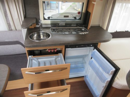 Knaus Sudwind 450 FU GEPFLEGT UND MIT RANGIERHILFE  Foto: 10
