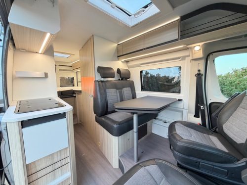 Adria Twin 640 Automaat Anh&auml;ngerkupplung / Markise / 2 Batterien / Kamera Foto: 7