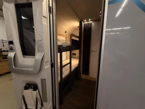 Knaus Sport Platinum 500 QDK Platinum+Boden+1800KG Foto: 3