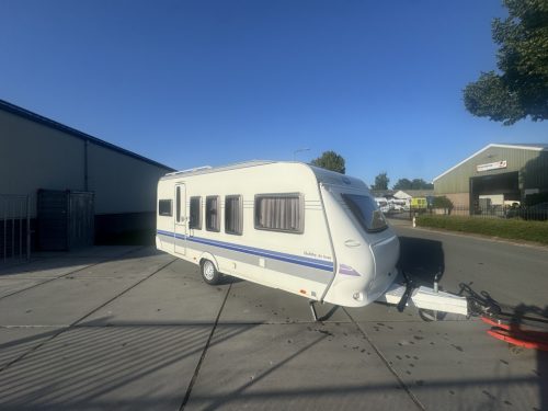 HOBBY 520 TM DE LUXE &ndash; YEAR 2008 &ndash; MOVER, NEW AWNING