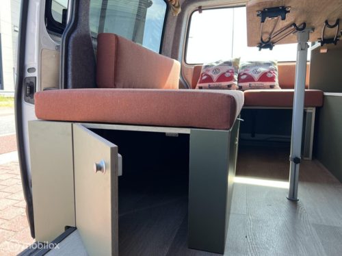 Volkswagen T6 2017 L2H1 Nevada two-tone neu ausgebaut! Foto: 5