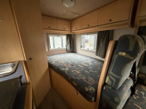Chausson welcome French bed air conditioning awning apple carplay heater new MOT photo: 10