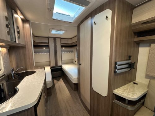Hobby De Luxe 460 LU photo: 19