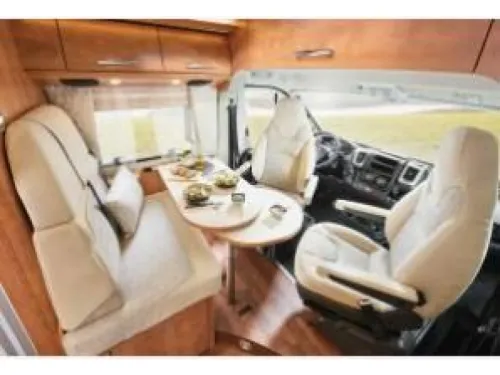 Malibu Van Compact 600 LE L&auml;ngsbetten, Automatik Foto: 2