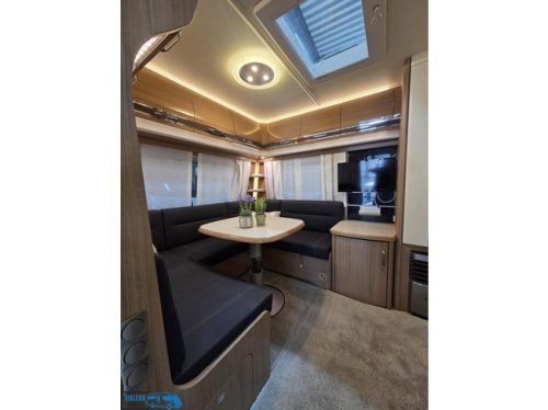 Fendt Tendenza 495 SF * Roof air conditioning * Awning* 1st owner photo: 1
