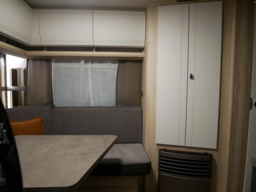 Hobby De Luxe 495 UL NOW AT VAN EIJK CARAVANS! photo: 3