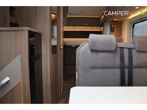 Carado T338 165PS Automatik | BR System | LPG Anlage | L&auml;ngsbetten | Wechselrichter | Lithium | Backofen | Solarpaneele | Bearlock | Editio Foto: 9